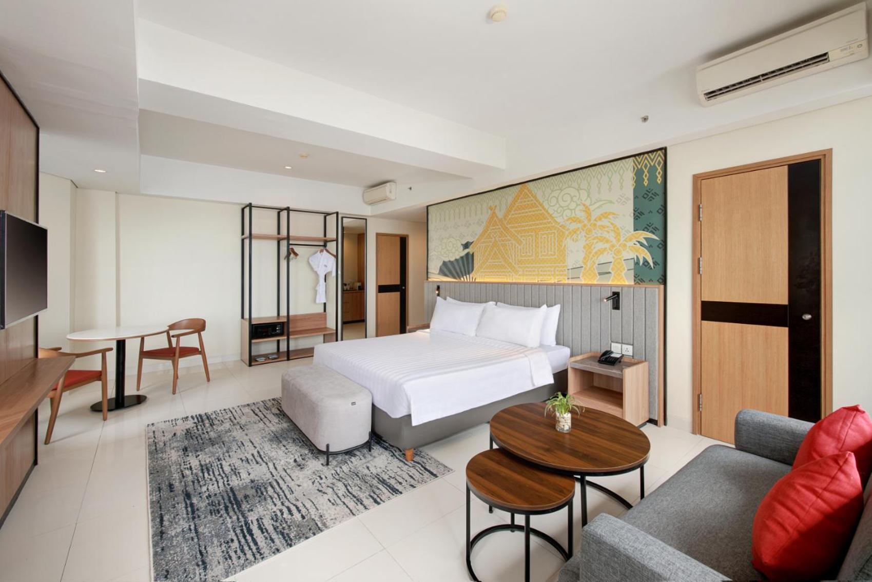 Aston Inn Pantai Losari Makassar Ngoại thất bức ảnh